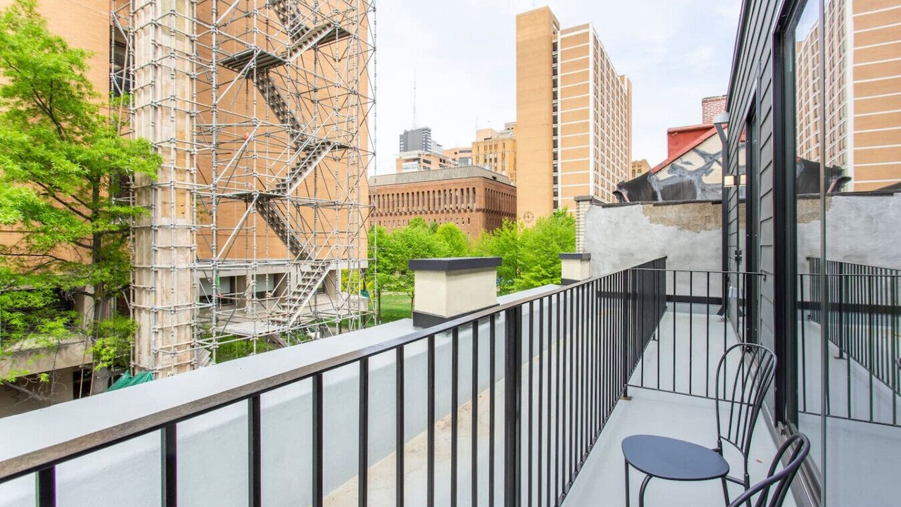 Photo of Patio Balcony in Washington Square West