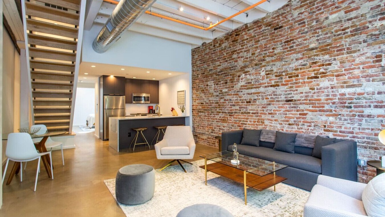 Photo of Livingroom in Washington Square West