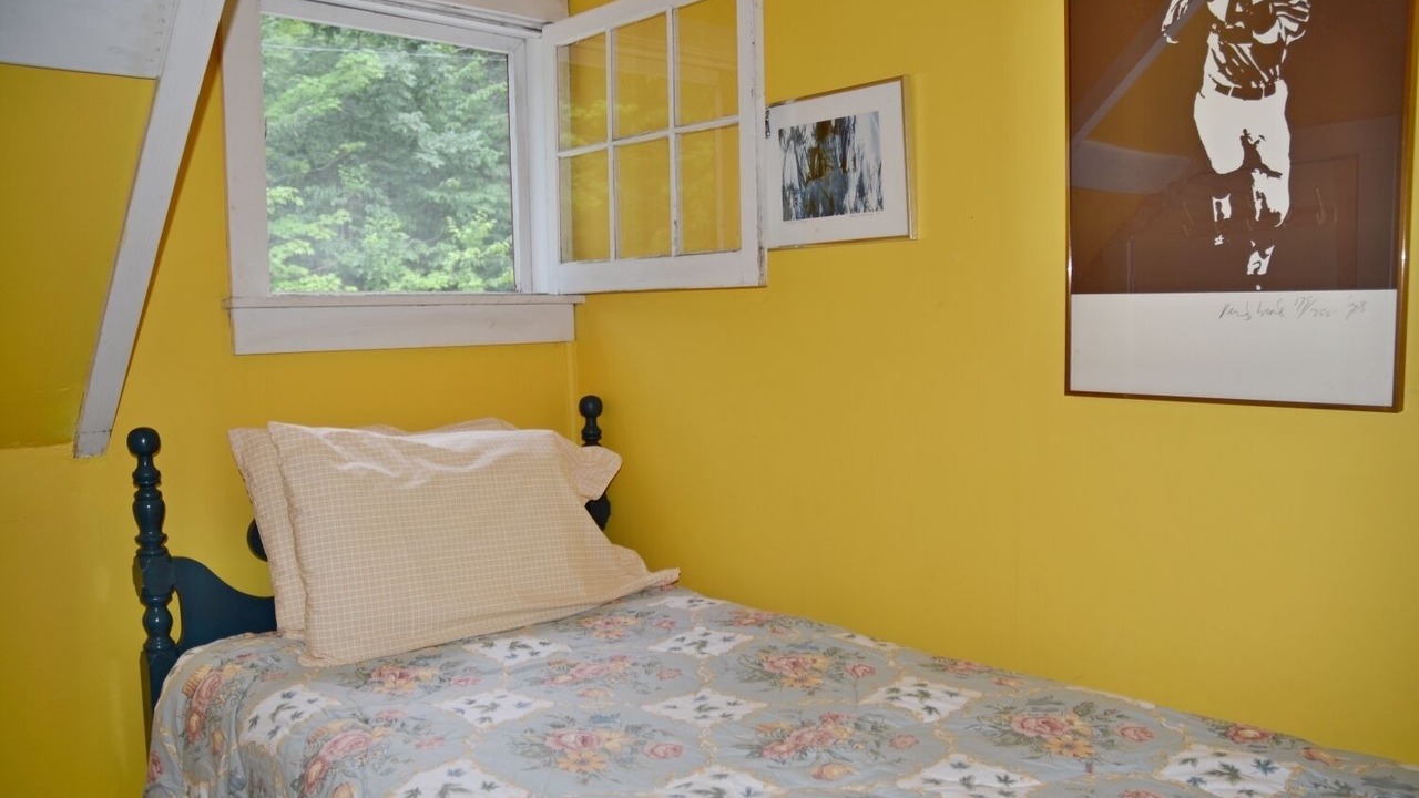 Photo of Bedroom in Burdett