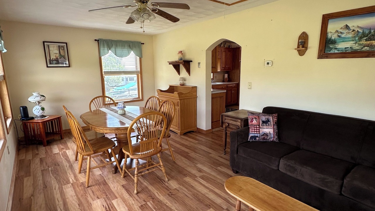 Photo of Livingroom in Brookfield