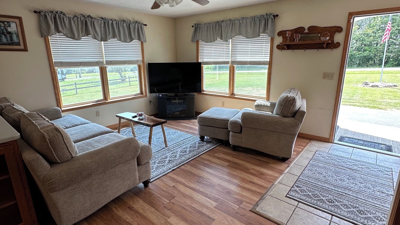 Photo of Livingroom in Brookfield