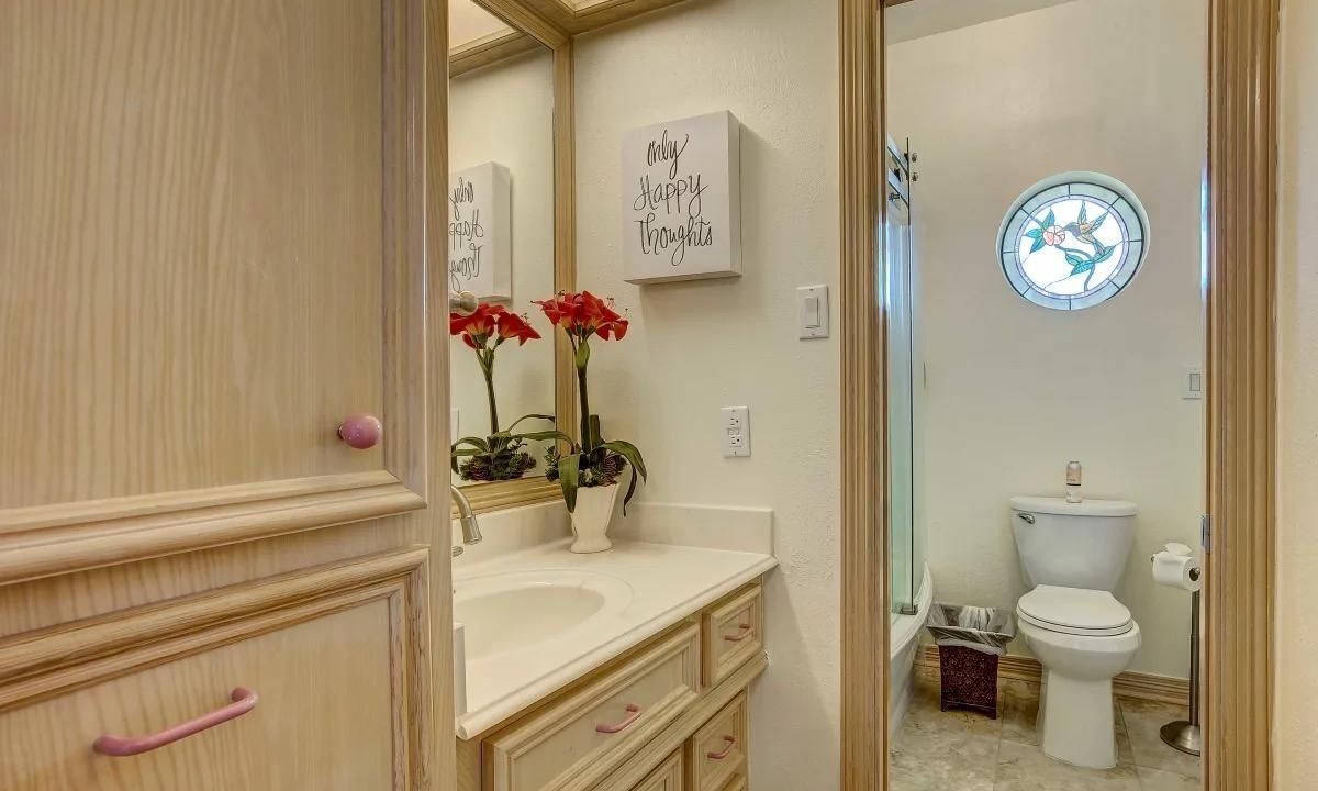 Photo of Bathroom in Willis