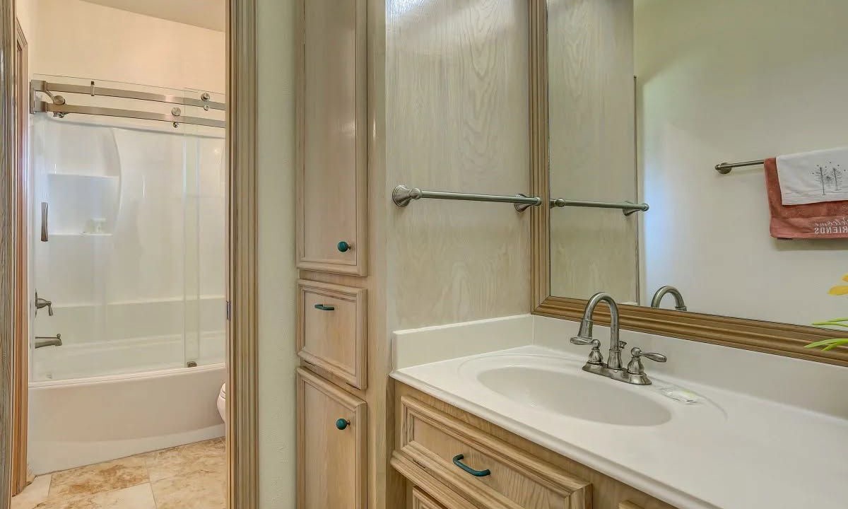 Photo of Bathroom in Willis