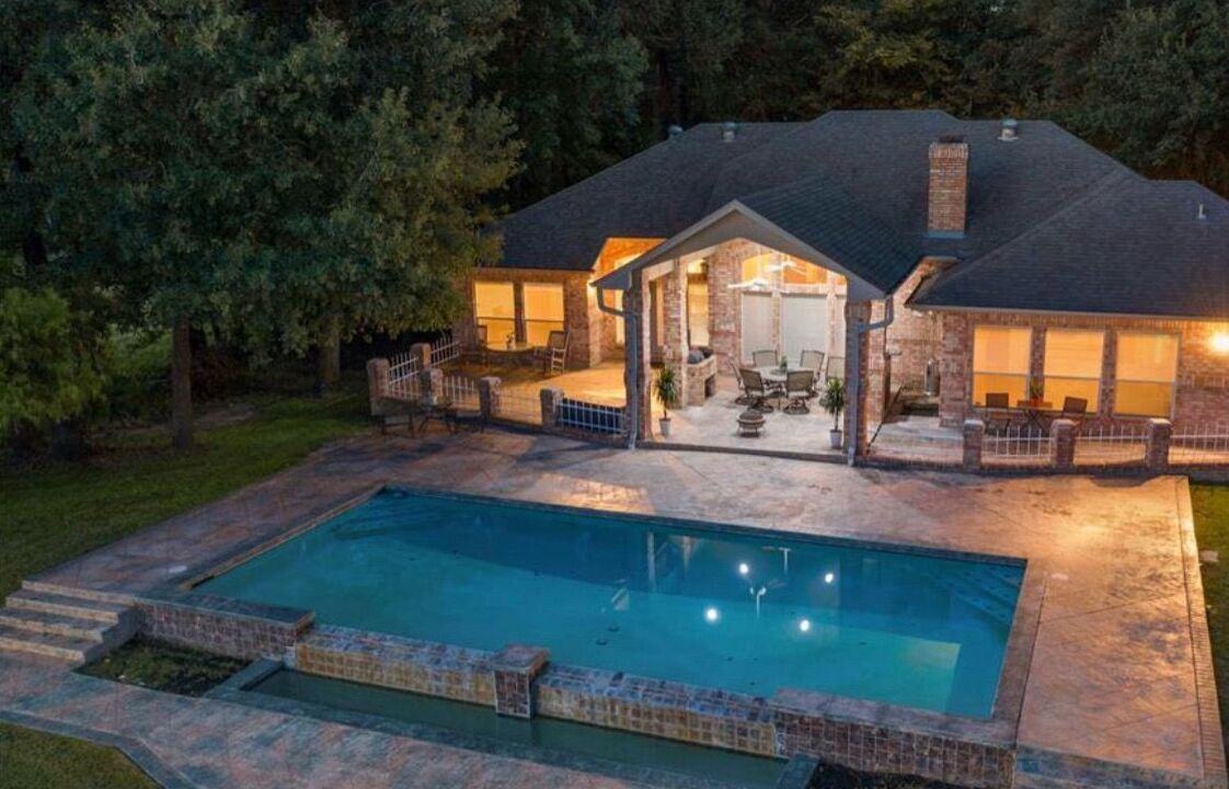 Photo of Outdoor in Willis