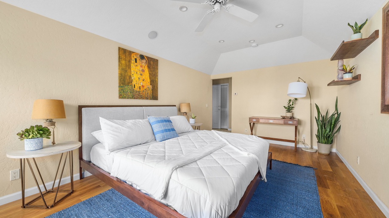 Photo of Bedroom in Opal Cliffs