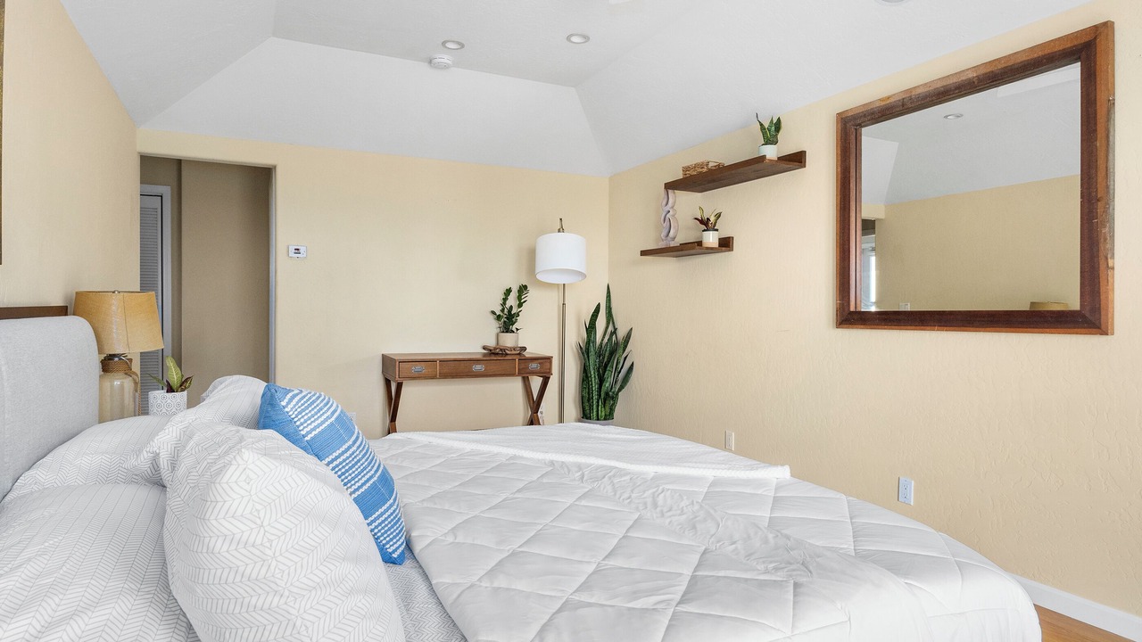 Photo of Bedroom in Opal Cliffs