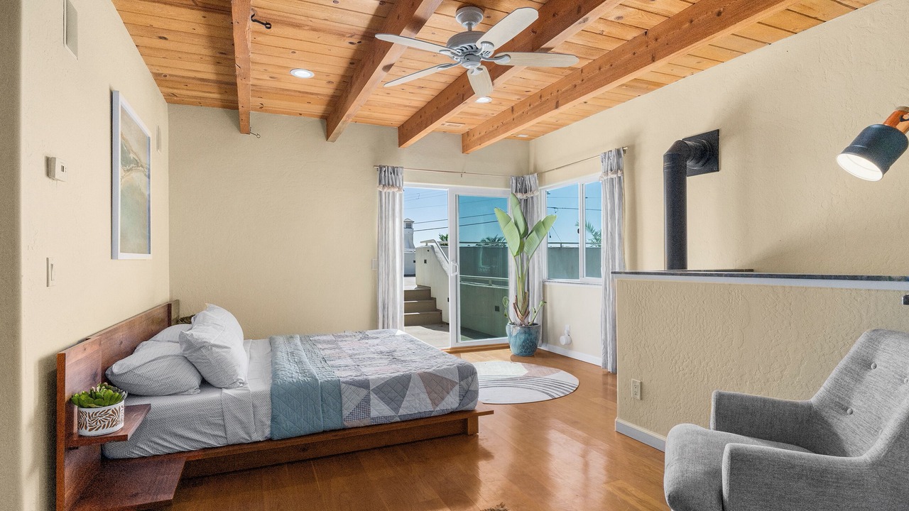 Photo of Bedroom in Opal Cliffs