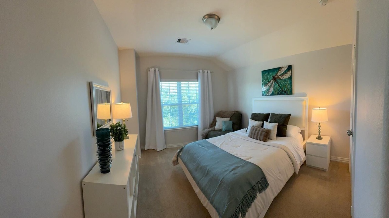 Photo of Bedroom in Sydney Harbour