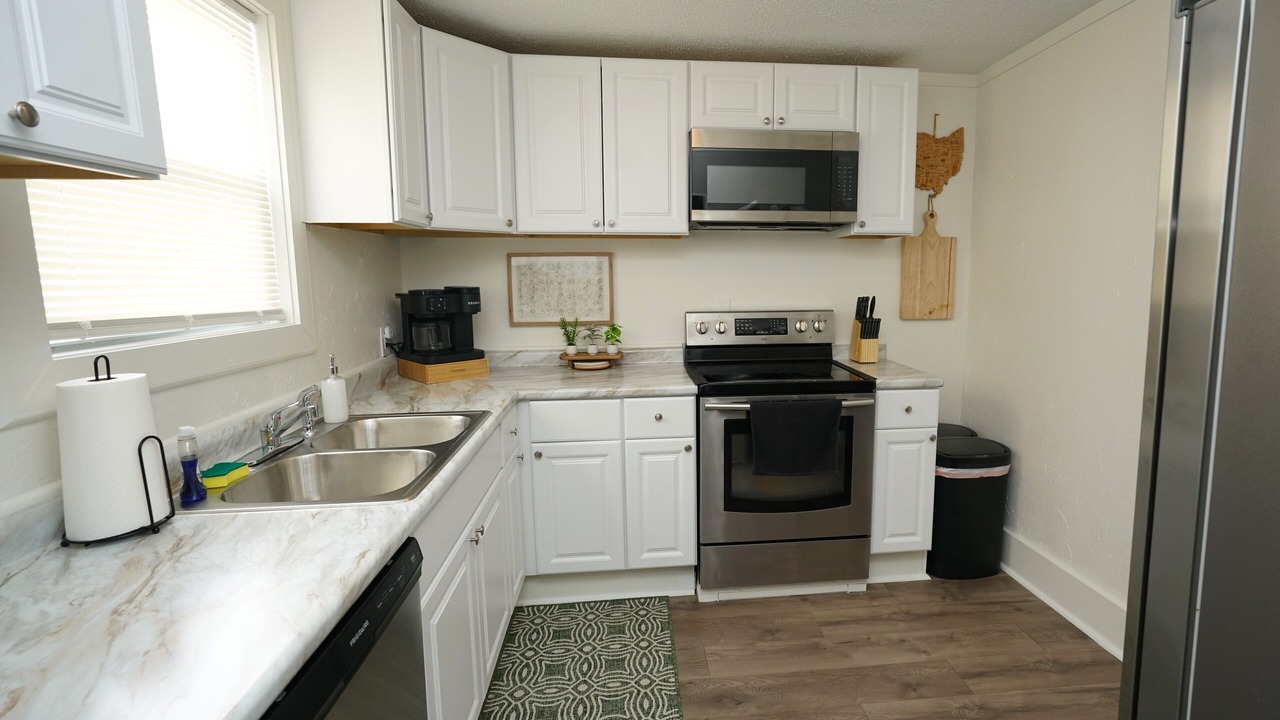 Photo of Kitchen in Elyria
