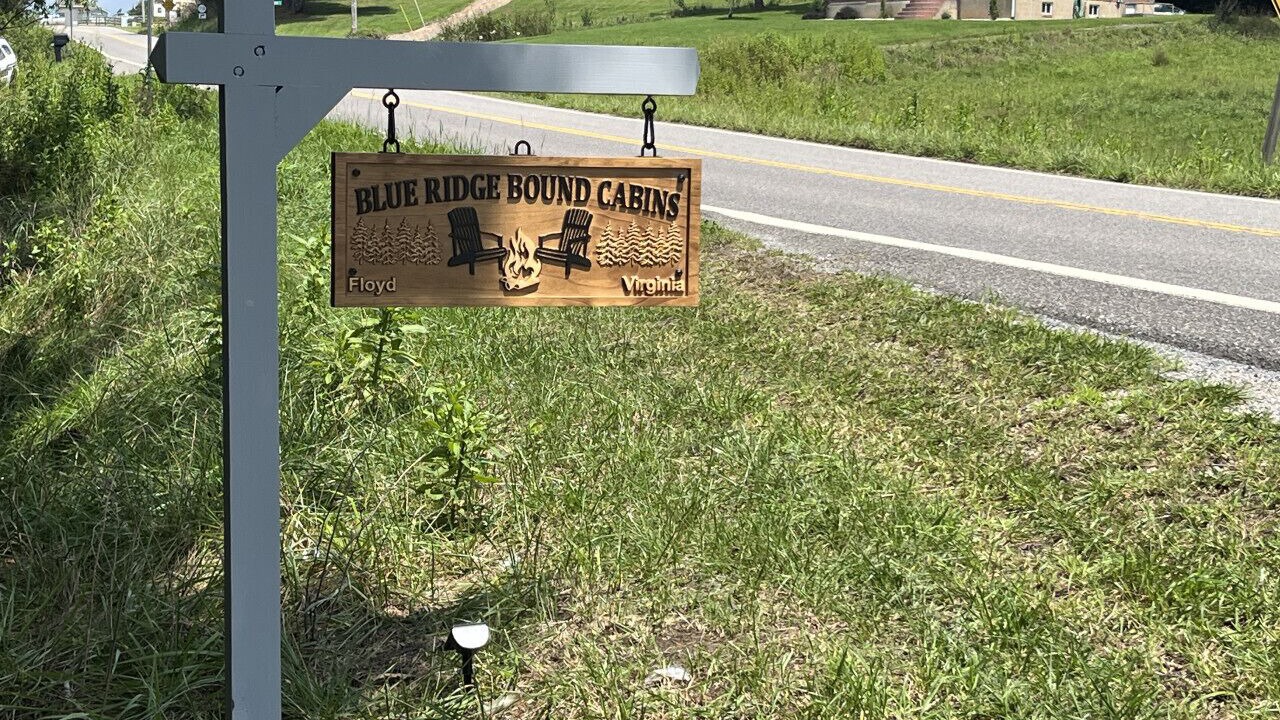 Photo of Others in Floyd
