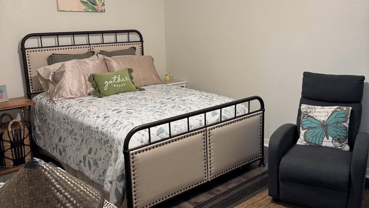 Photo of Bedroom in Destrehan