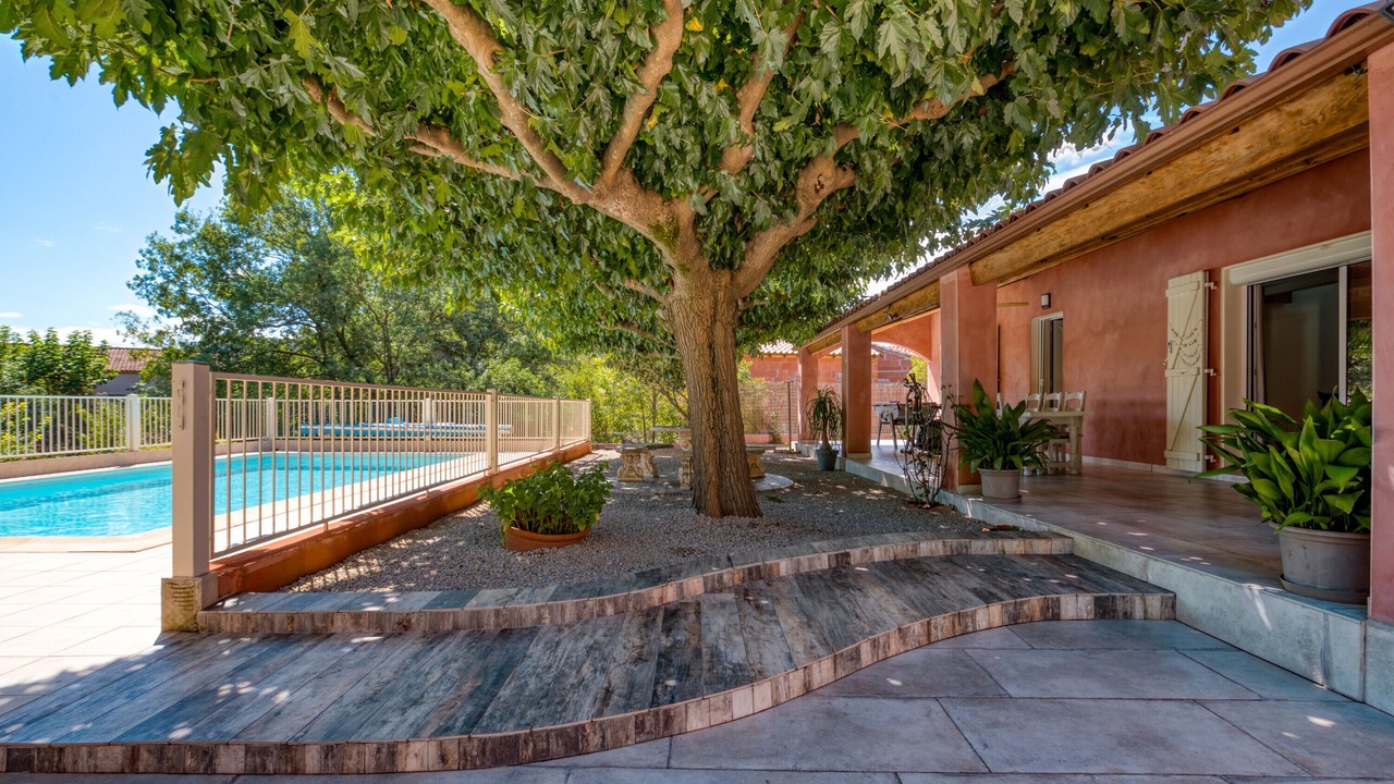 Photo of Outdoor in Le Bosc