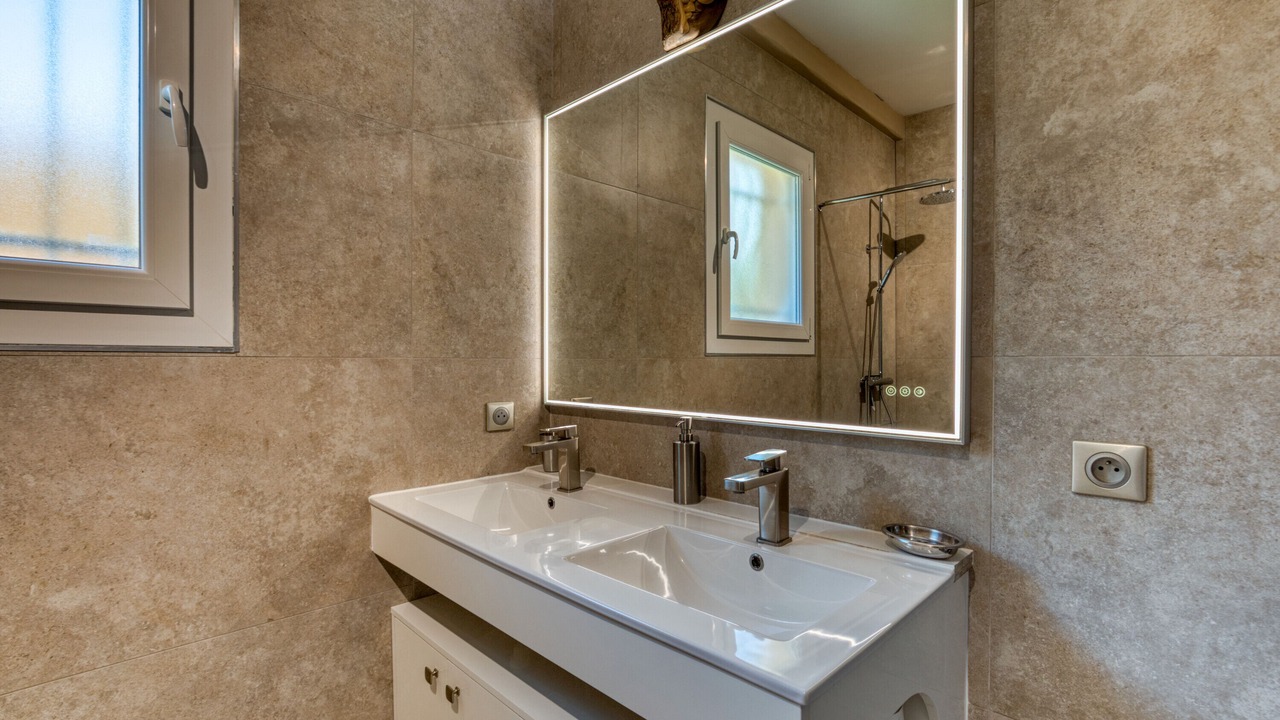 Photo of Bathroom in Le Bosc