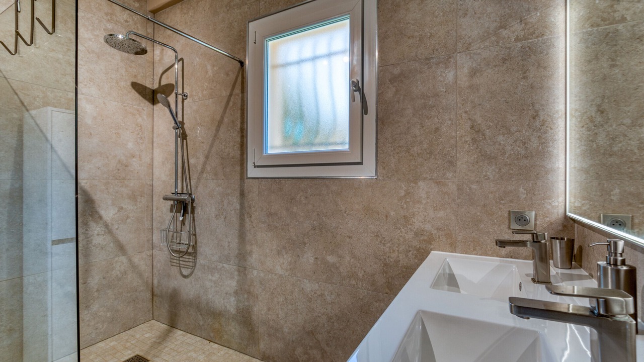 Photo of Bathroom in Le Bosc