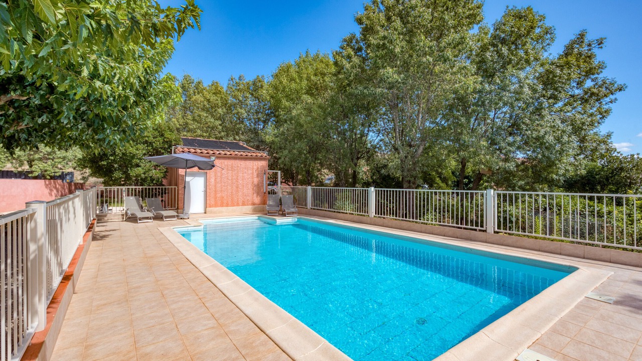 Photo of Outdoor in Le Bosc