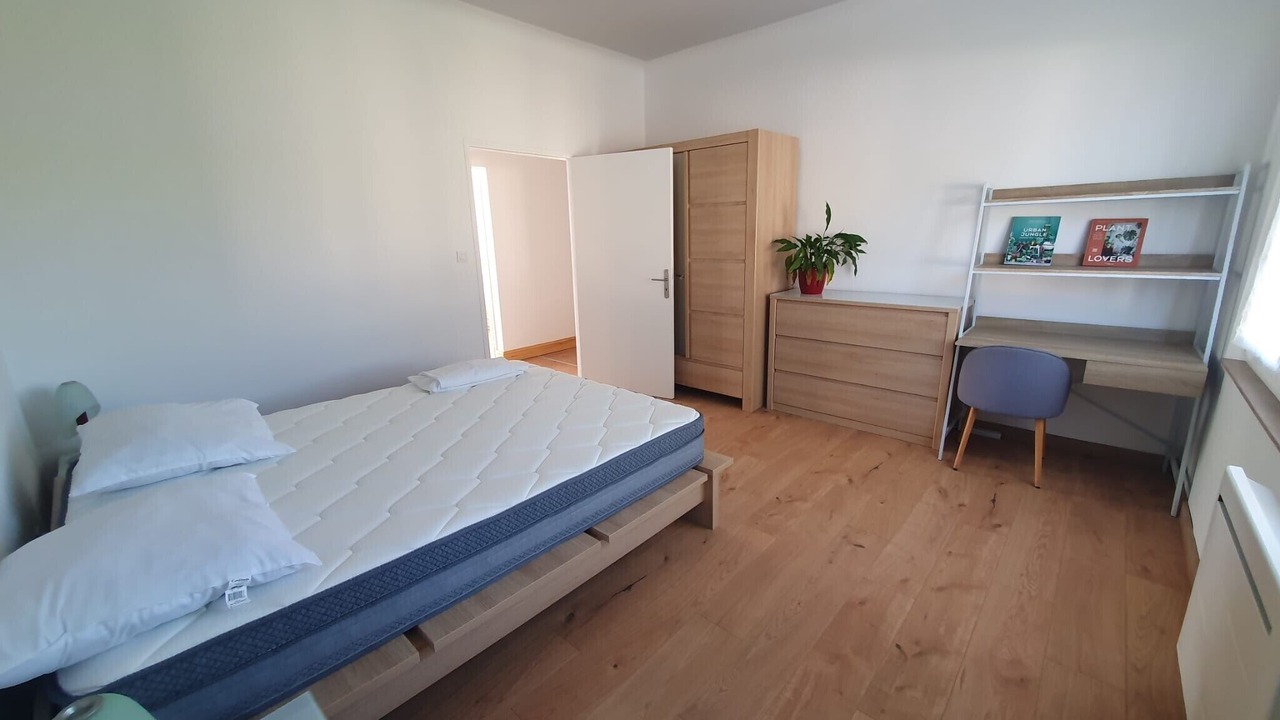 Photo of Bedroom in Saint-Amans-de-Pellagal