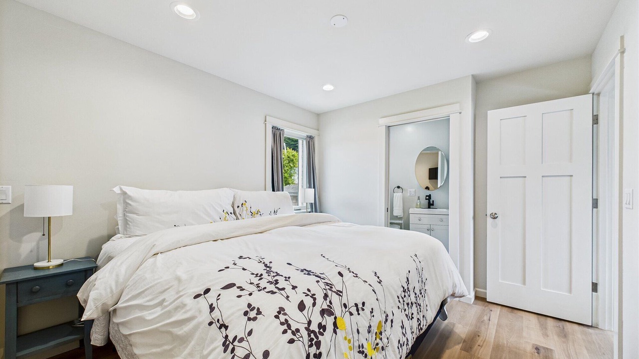 Photo of Bedroom in Arcata