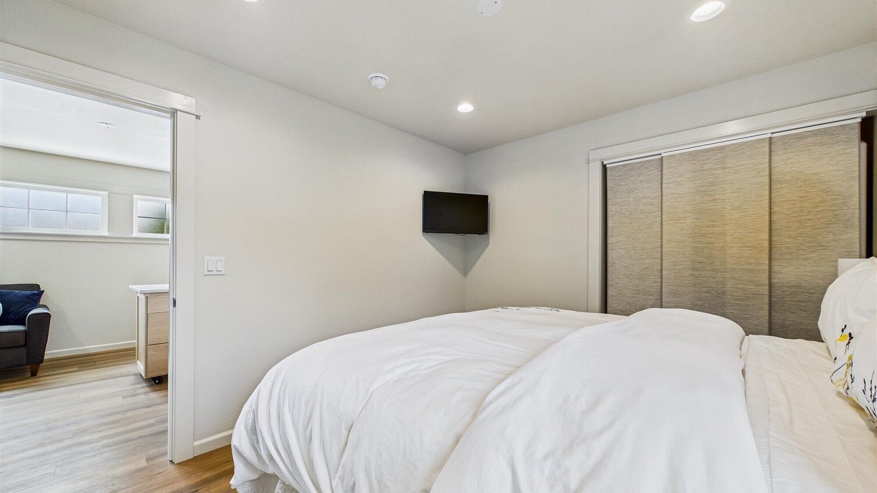 Photo of Bedroom in Arcata