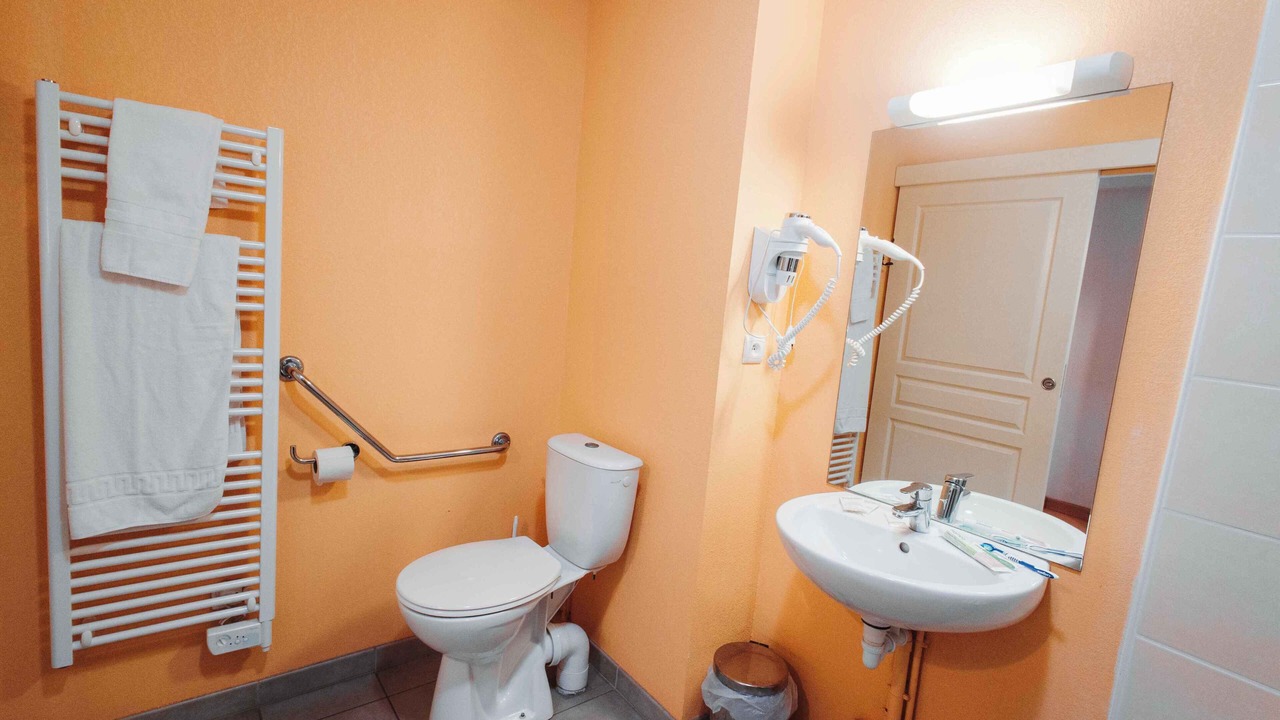 Photo of Bathroom in Ax-les-Thermes