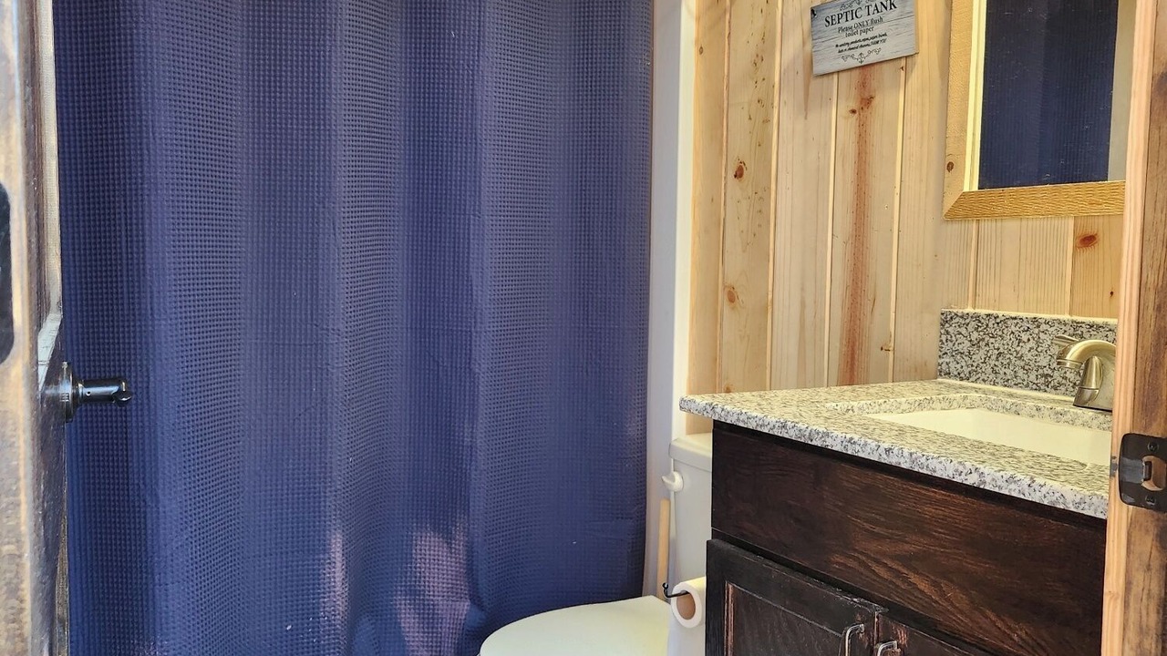 Photo of Bathroom in Eustace