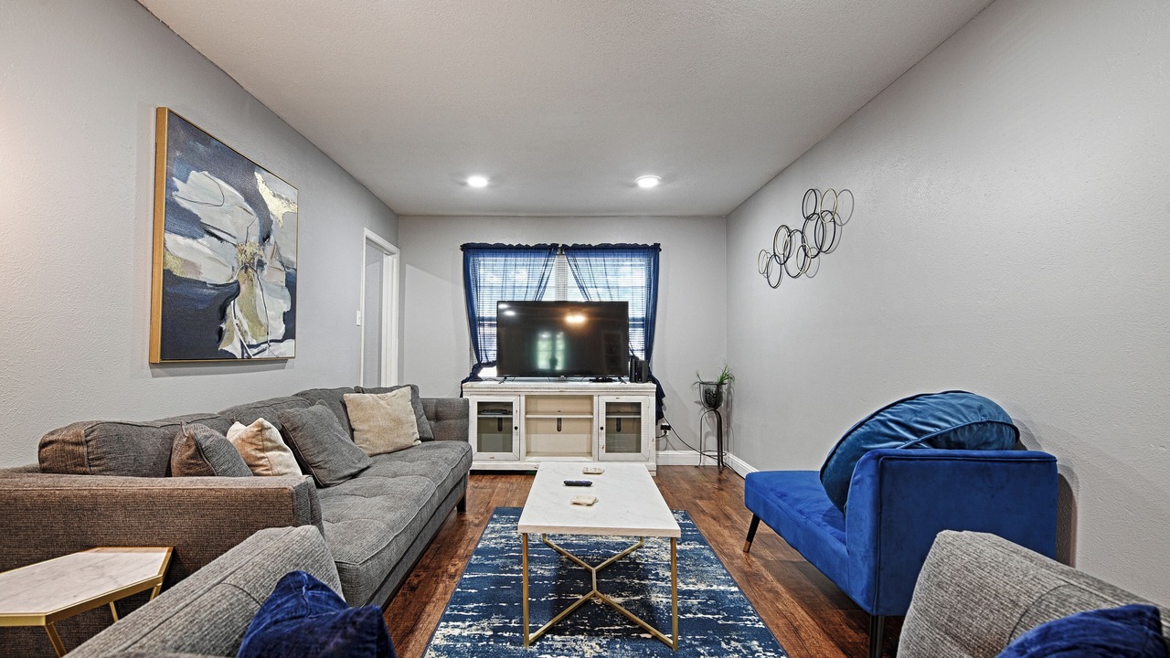 Photo of Livingroom in Burleson