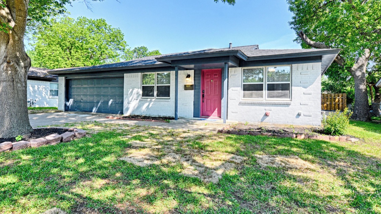 Photo of Outdoor in Burleson