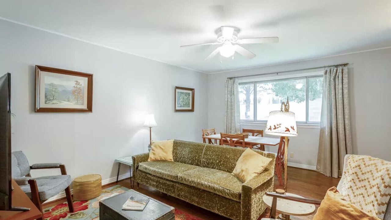 Photo of Livingroom in Lupton City