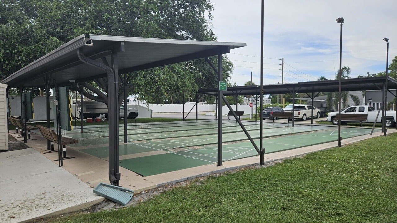 Photo of Outdoor in Bayshore Gardens