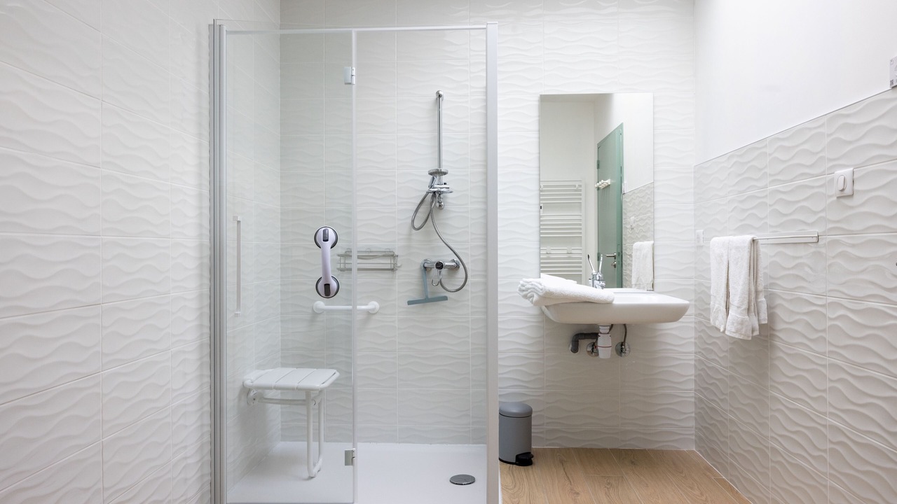 Photo of Bathroom in Saint-Christophe-du-Bois