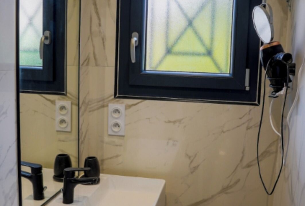 Photo of Bathroom in Les Mages