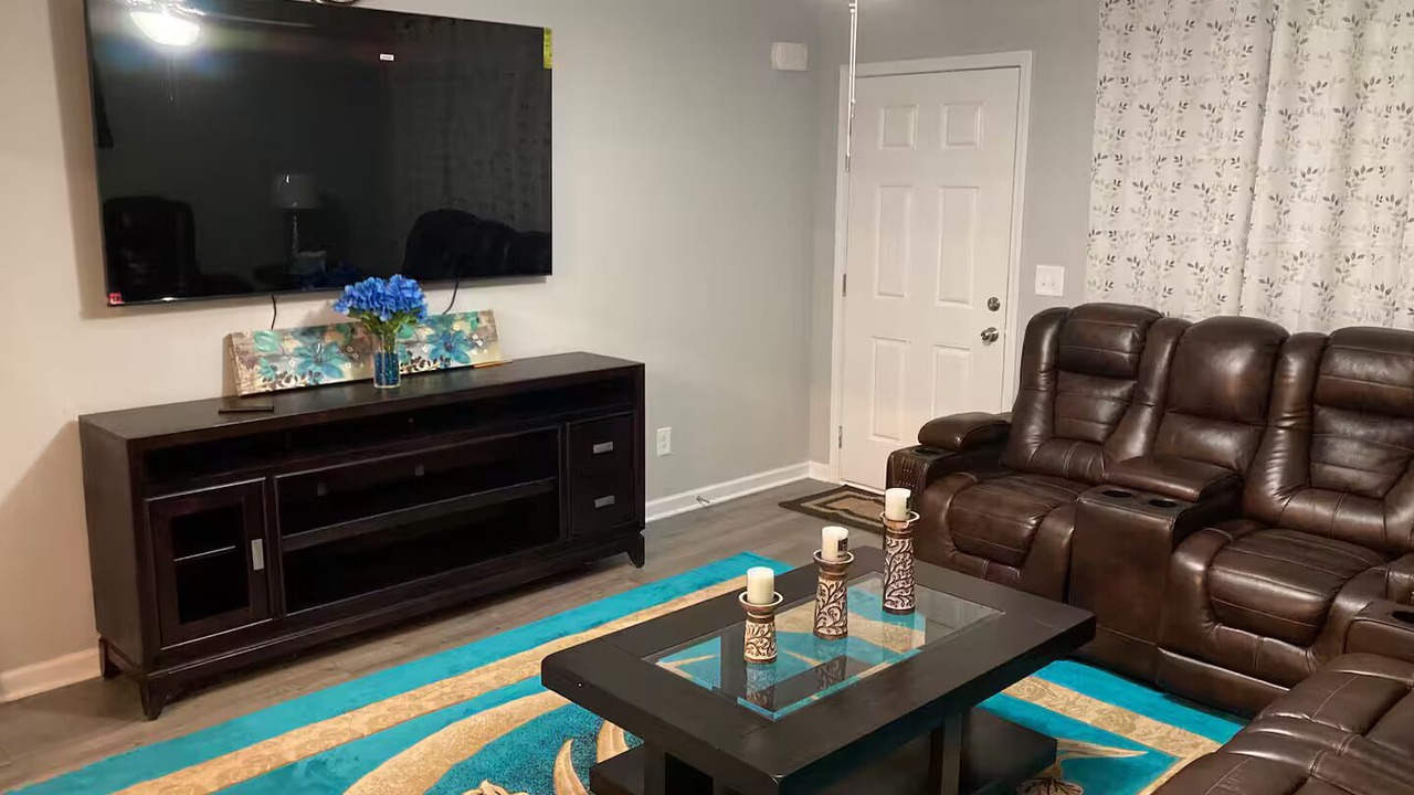Photo of Livingroom in Smyrna
