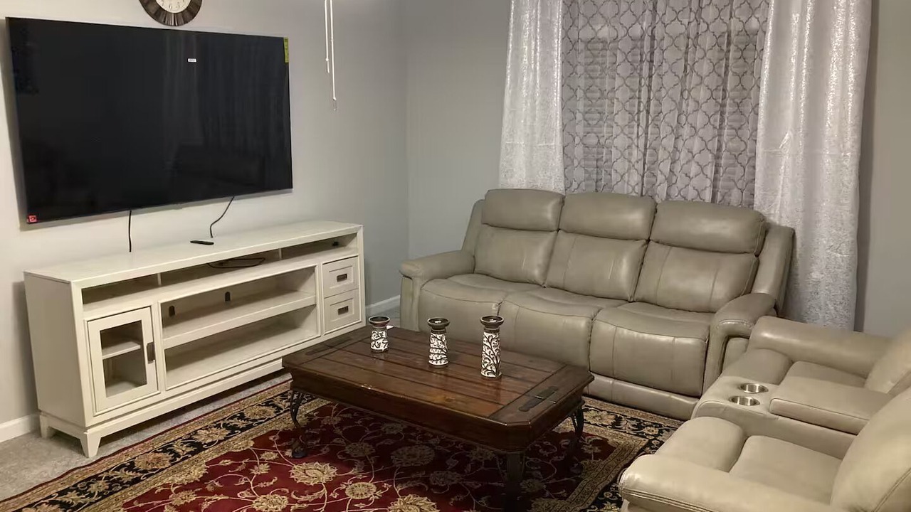 Photo of Livingroom in Smyrna