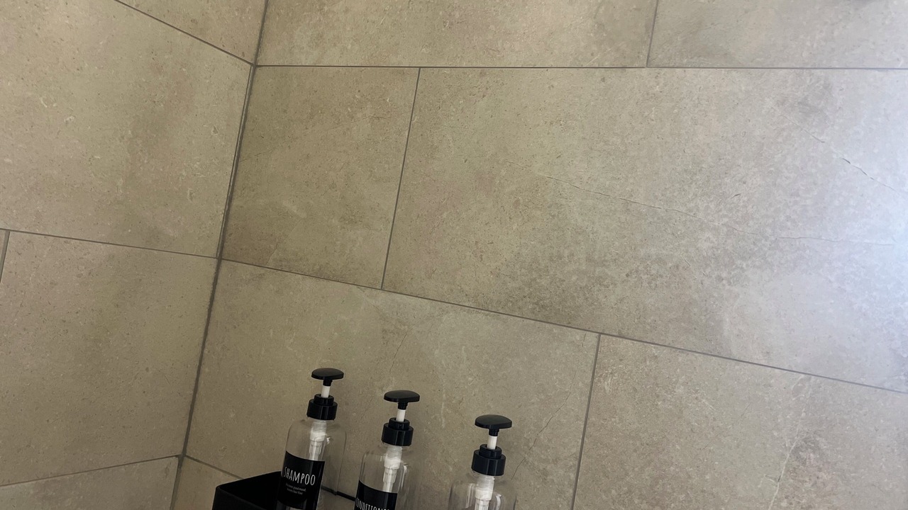Photo of Bathroom in Winter Garden