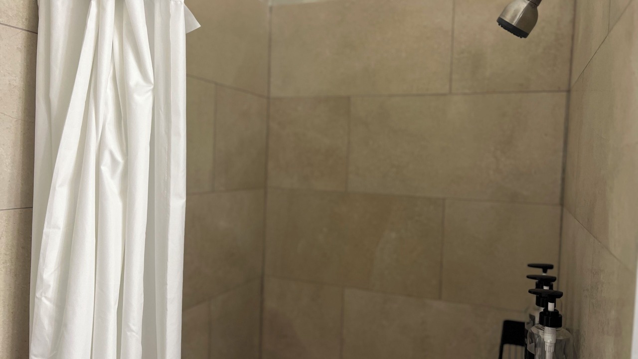 Photo of Bathroom in Winter Garden