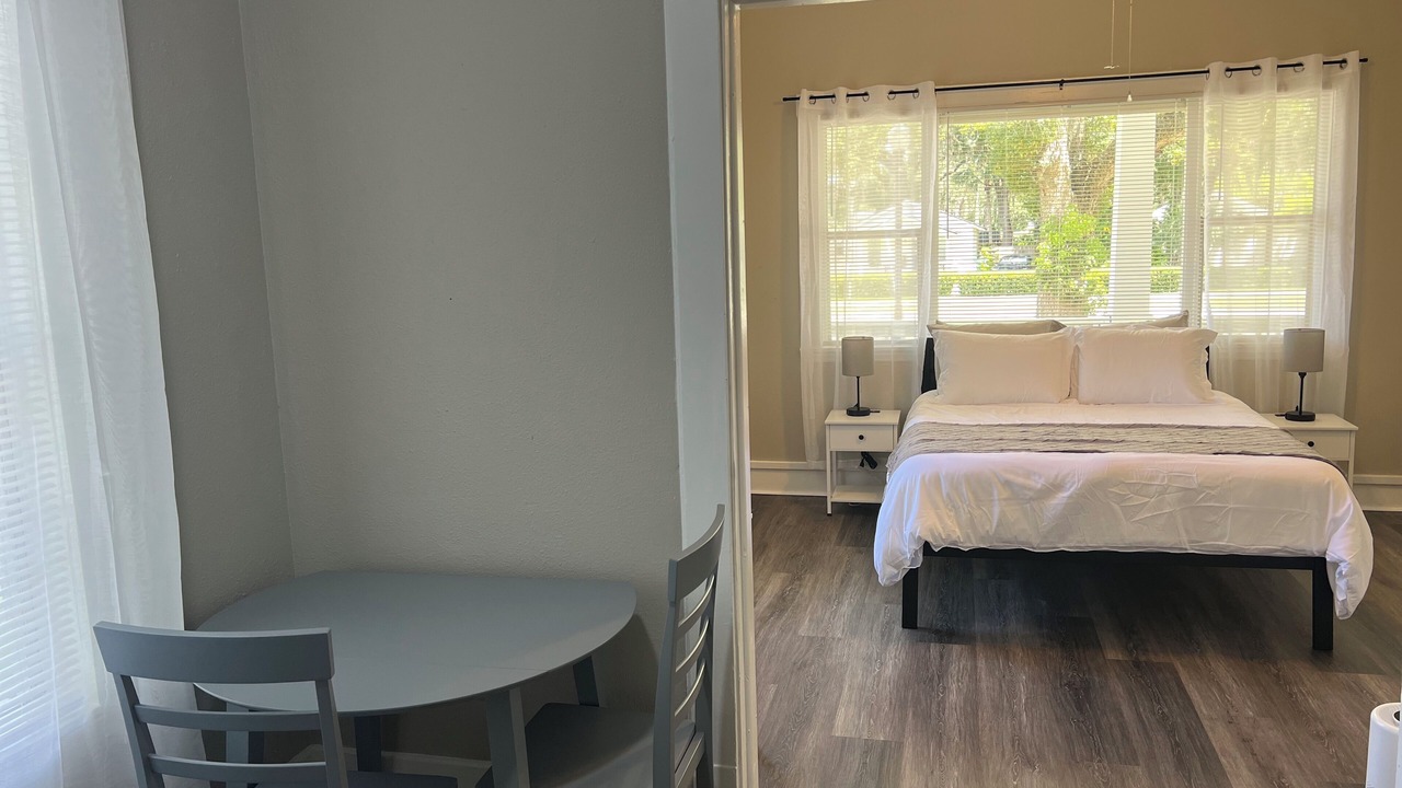 Photo of Bedroom in Winter Garden