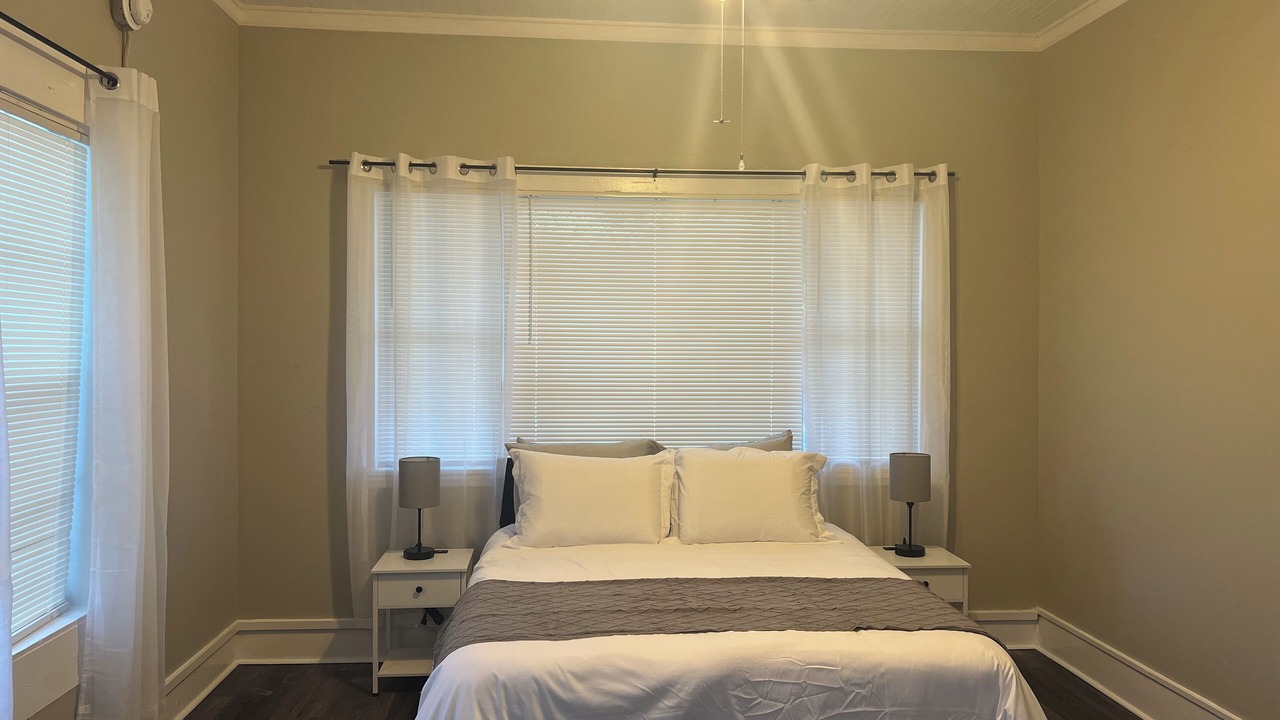 Photo of Bedroom in Winter Garden