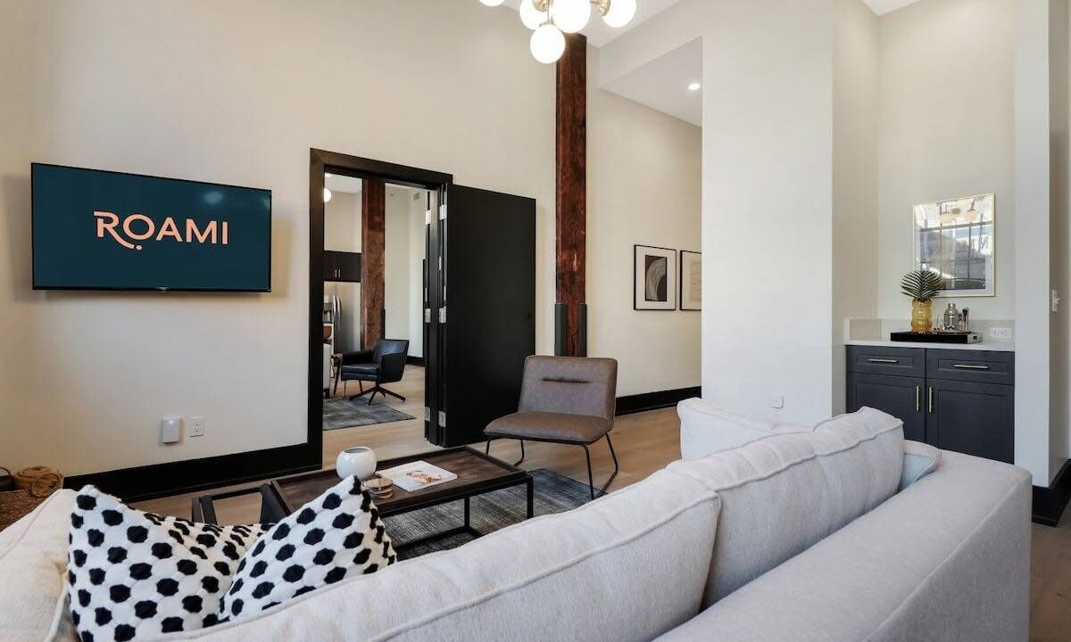 Photo of Livingroom in Arts/Warehouse District