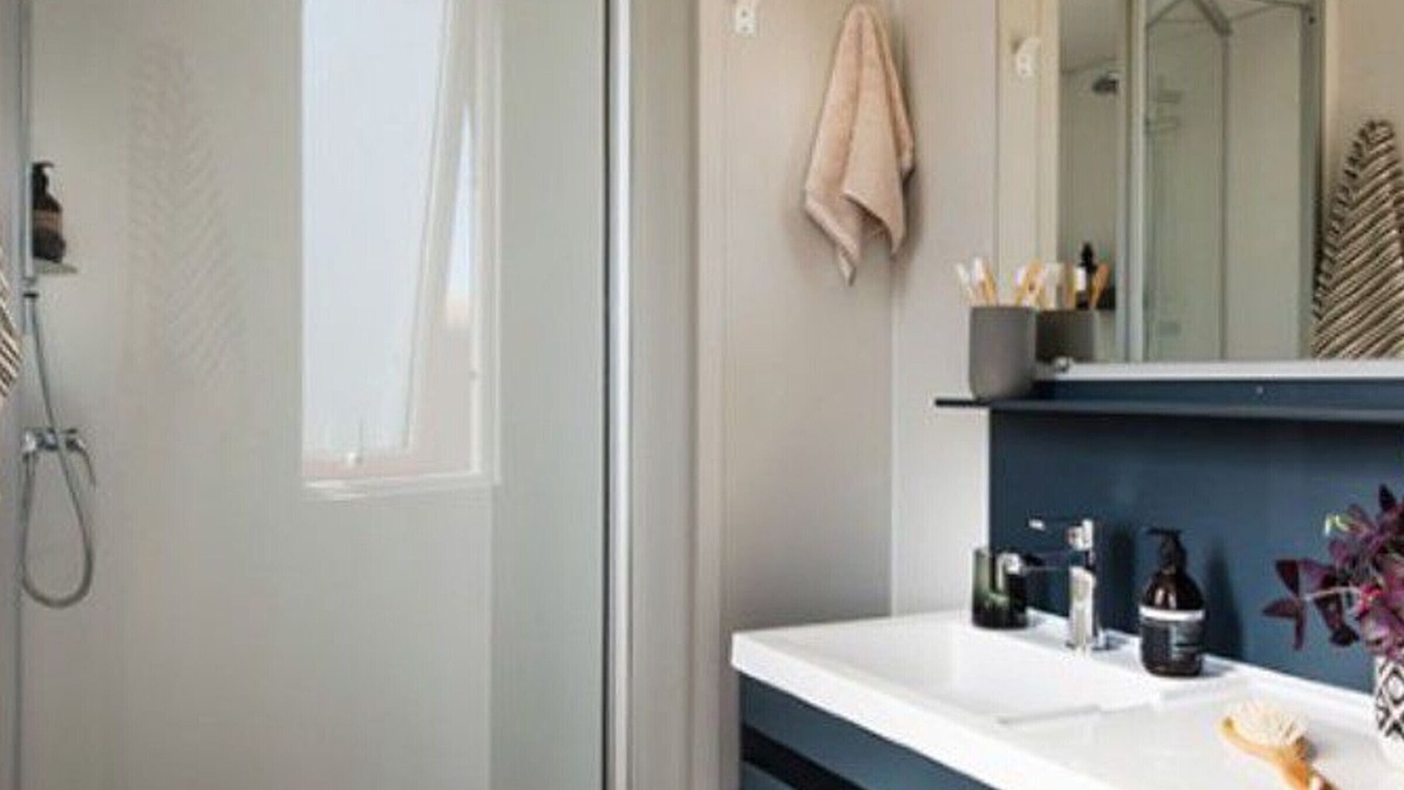 Photo of Bathroom in Salles-Curan