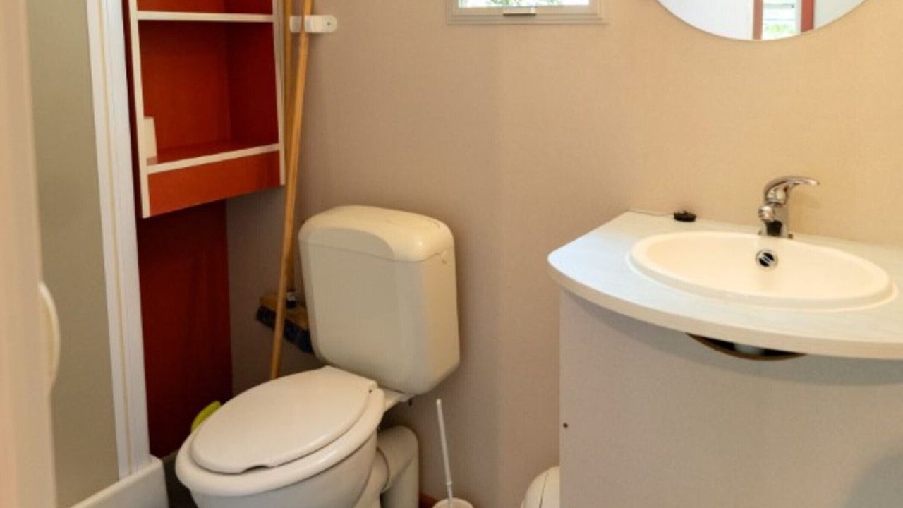 Photo of Bathroom in Beaumont-du-Perigord