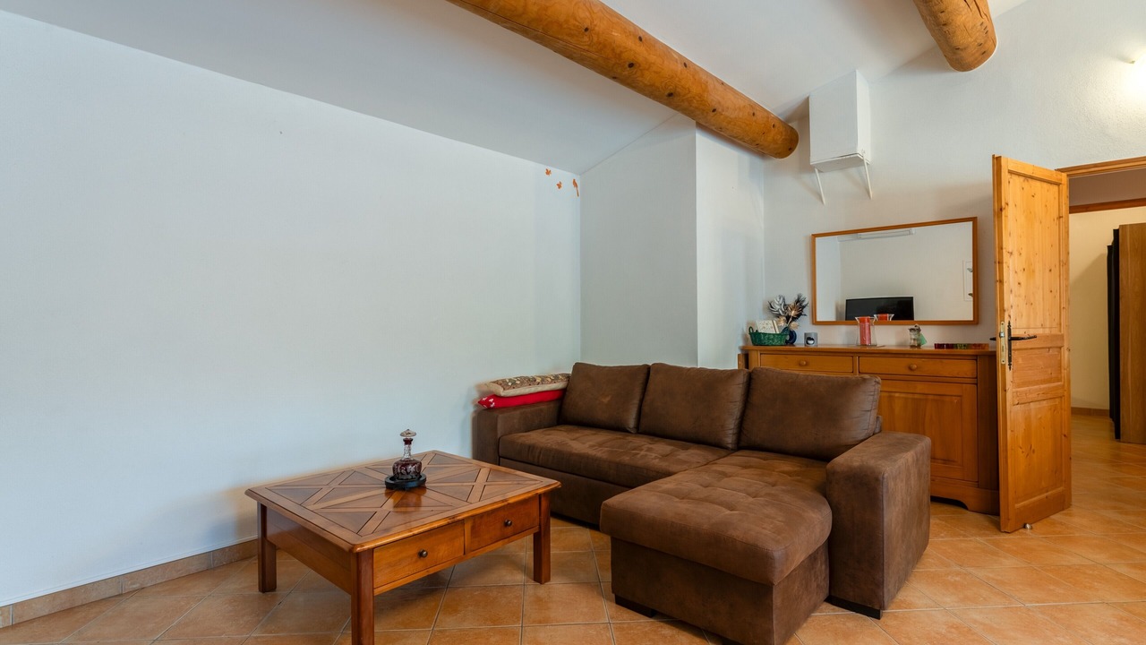 Photo of Livingroom in Laval-Saint-Roman