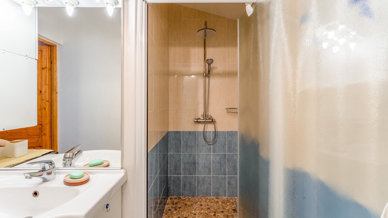 Photo of Bathroom in Laval-Saint-Roman