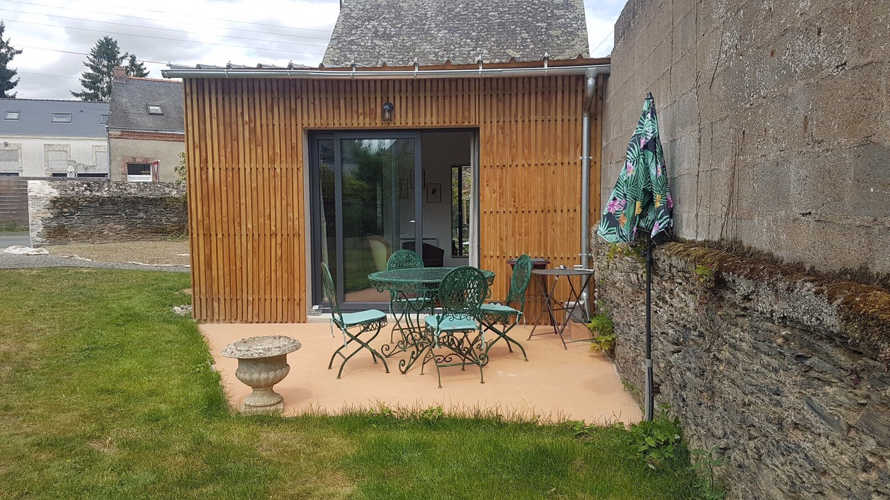 Photo of Outdoor in Combree