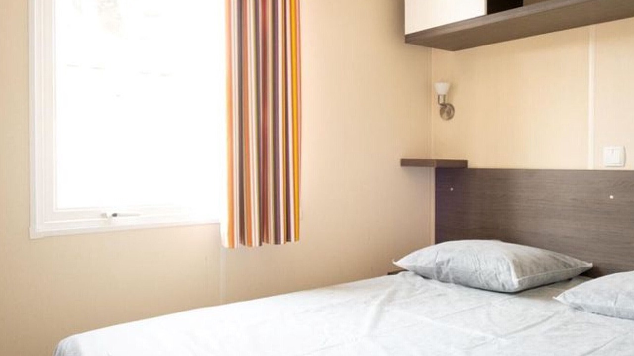 Photo of Bedroom in Saint-Michel-Chef-Chef
