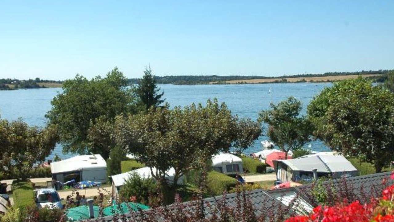Photo of Others in Salles-Curan