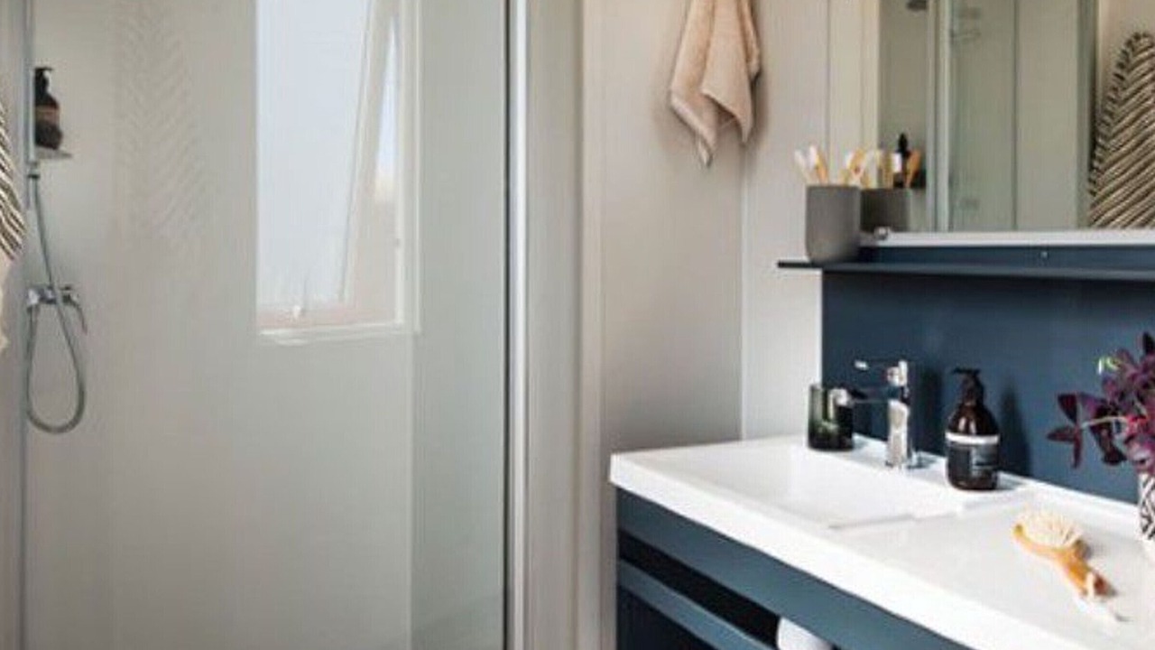 Photo of Bathroom in Salles-Curan