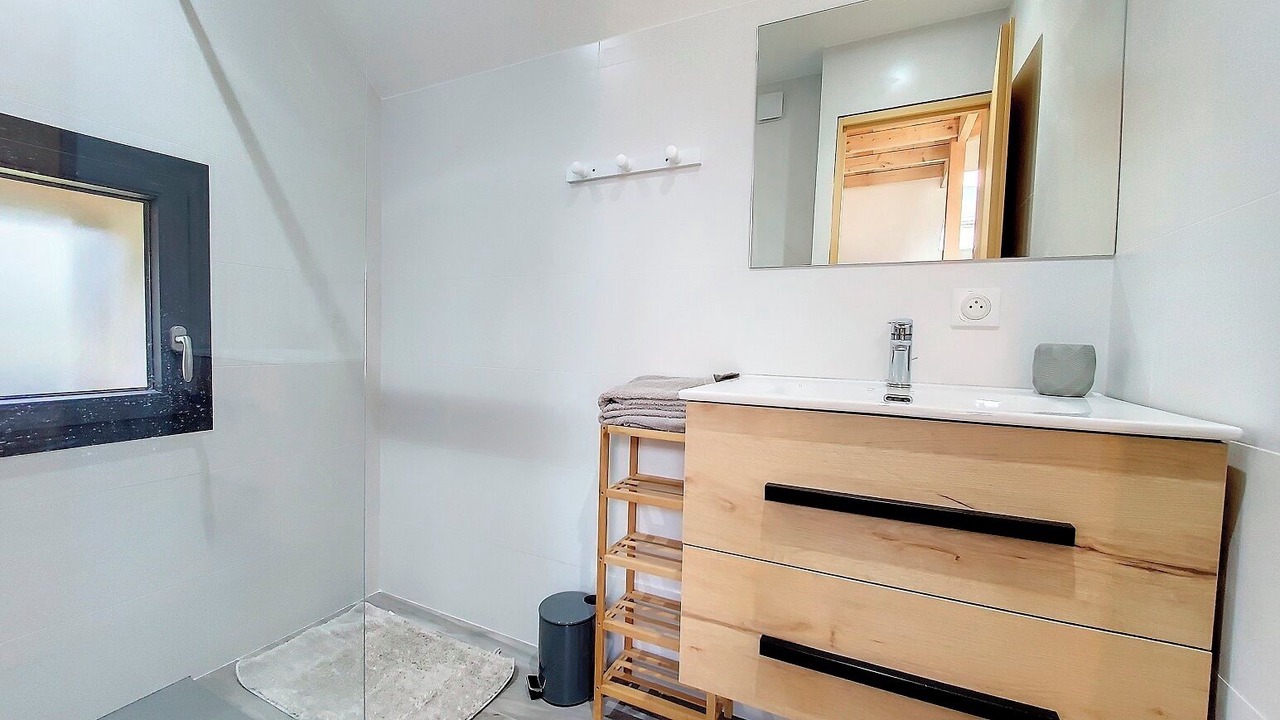 Photo of Bathroom in Meyrieux-Trouet