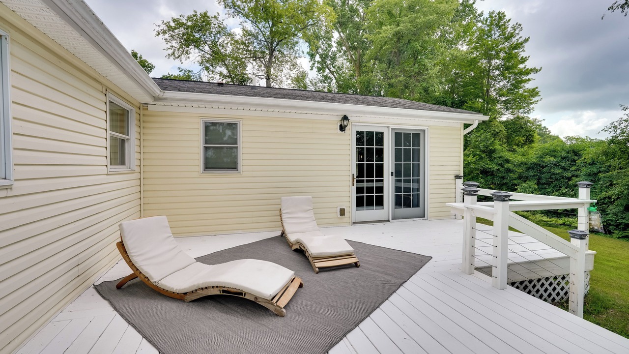 Photo of Patio Balcony in Frontier