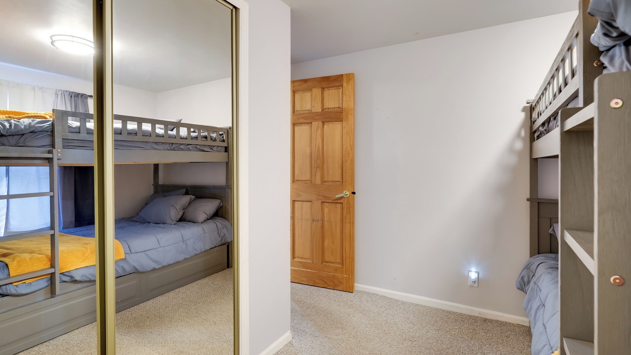 Photo of Bedroom in Frontier