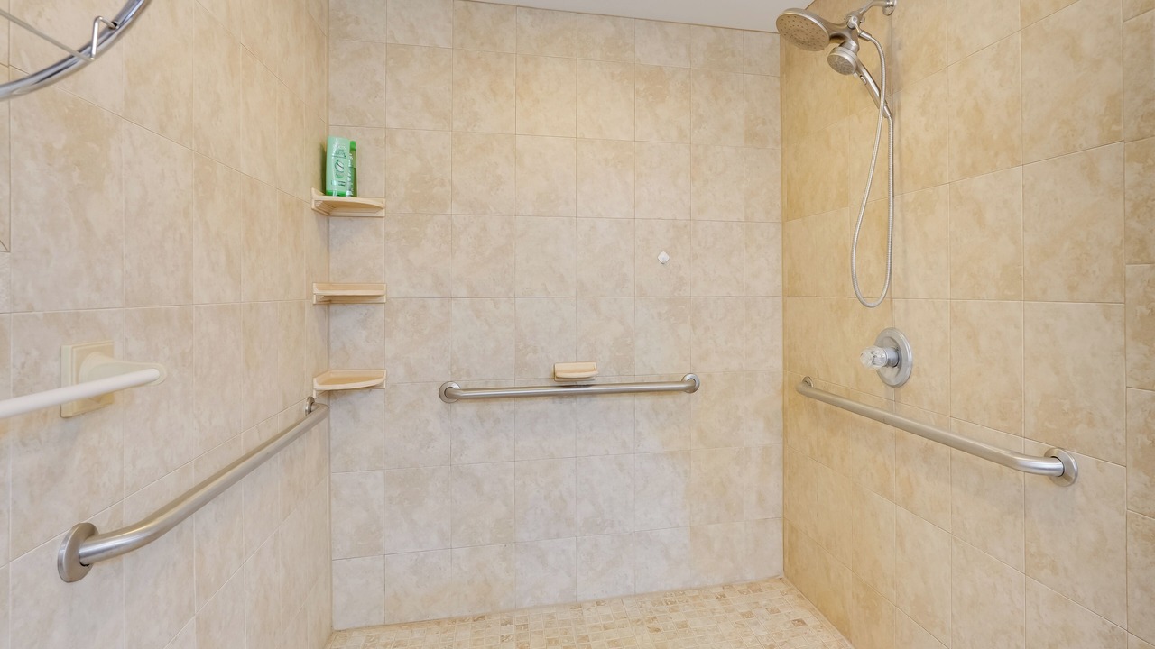 Photo of Bathroom in Frontier