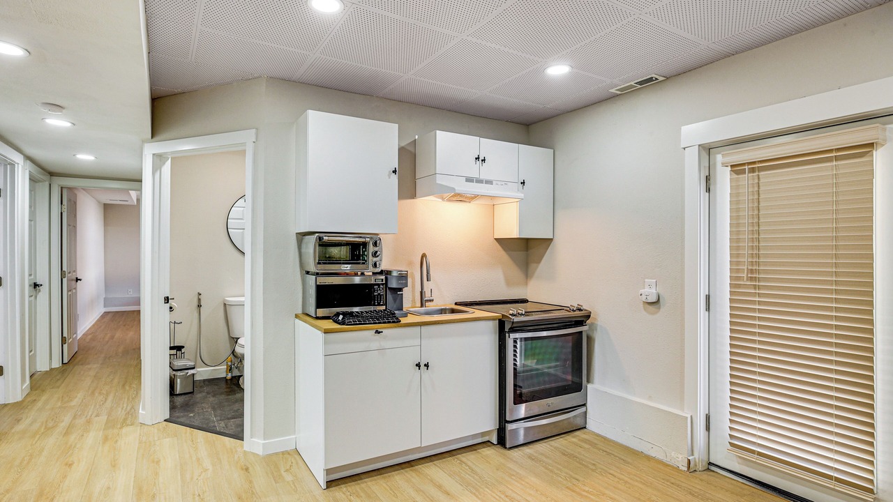 Photo of Others in Des Moines